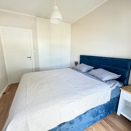 Apartment Chopina Park Lomianki Dolne